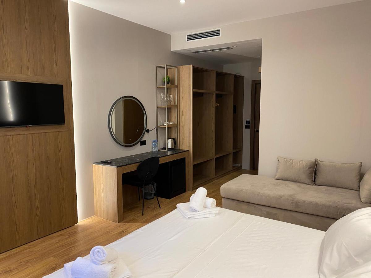 Elmar Hotel Vlore Exterior photo