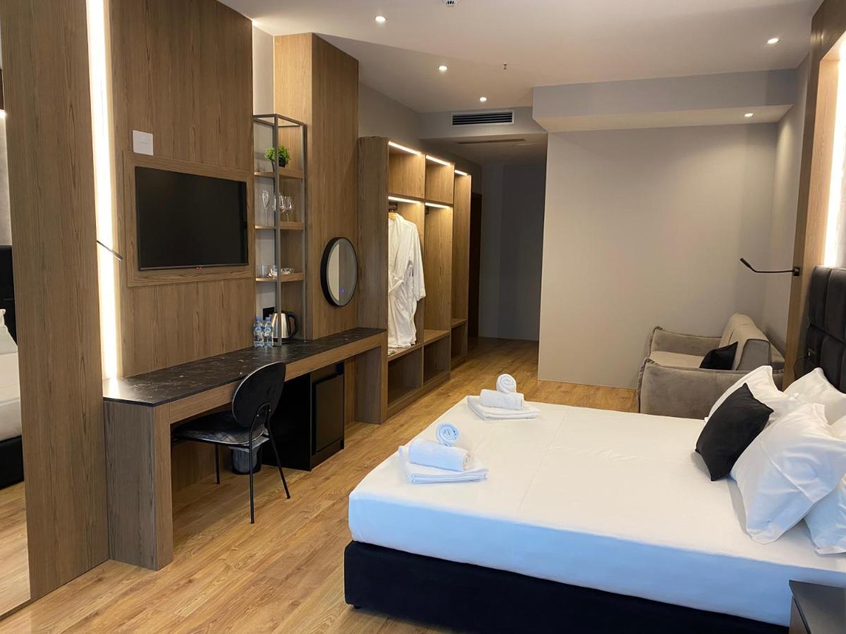 Elmar Hotel Vlore Exterior photo