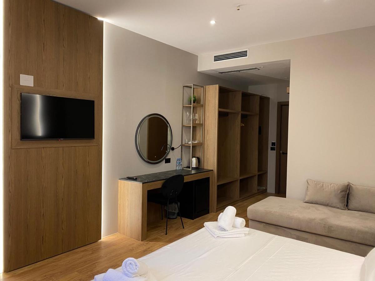 Elmar Hotel Vlore Exterior photo