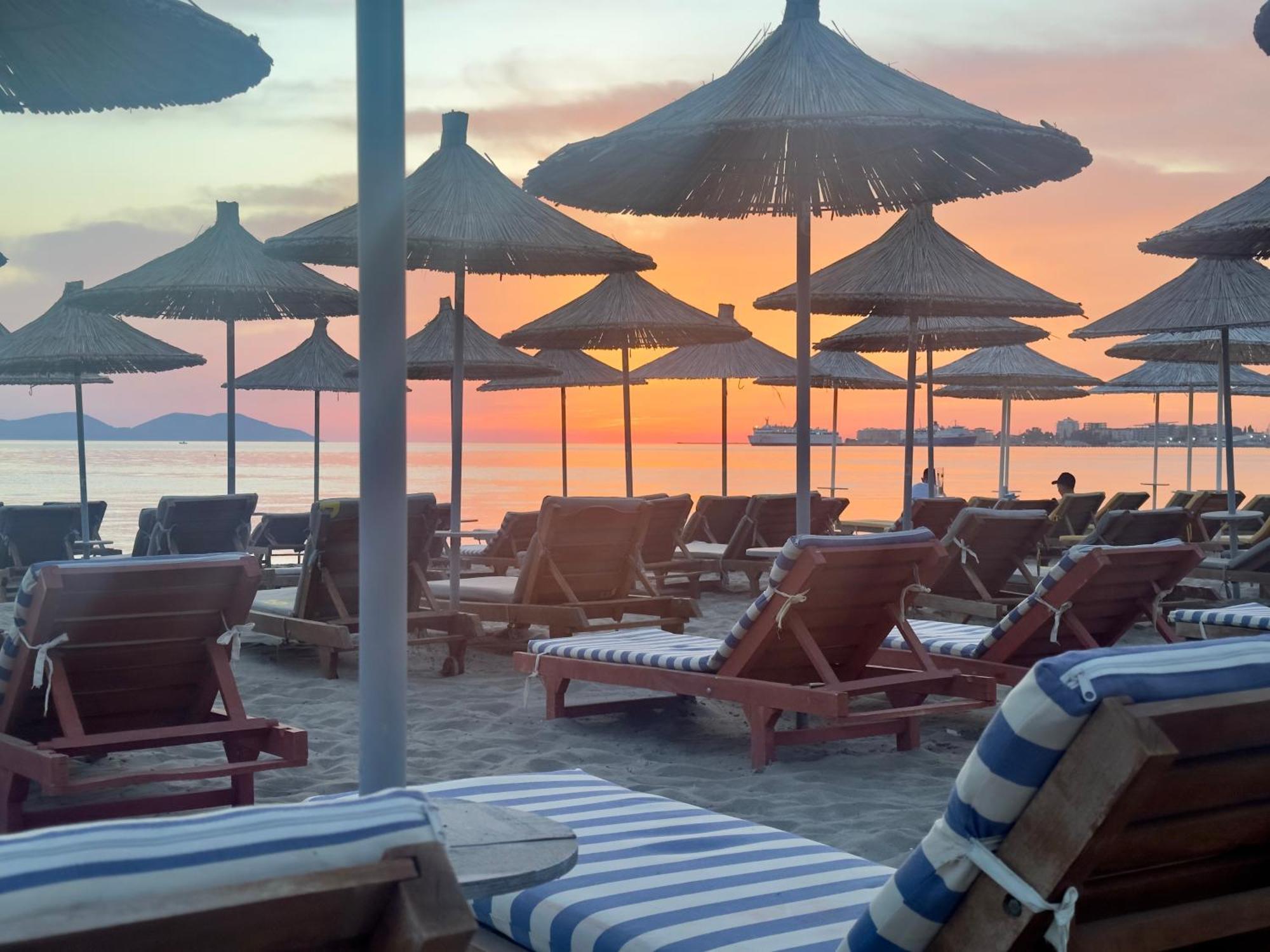 Elmar Hotel Vlore Exterior photo